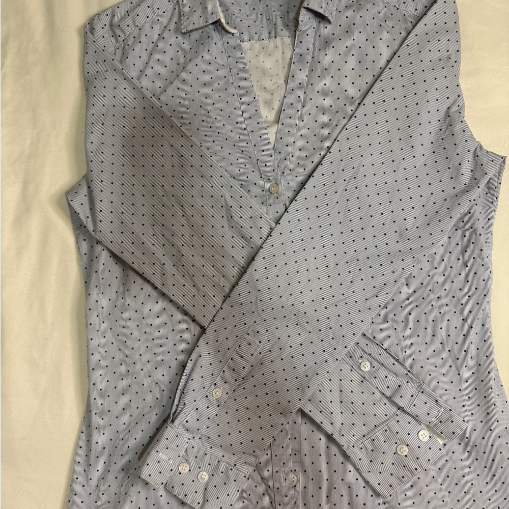 H&M Clean Micro Print Long Sleeve Shirt Elevated Basic Office Wear Workday Ready - Picture 6 of 6